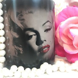 Marilyn Monroe Red Morphing Mug